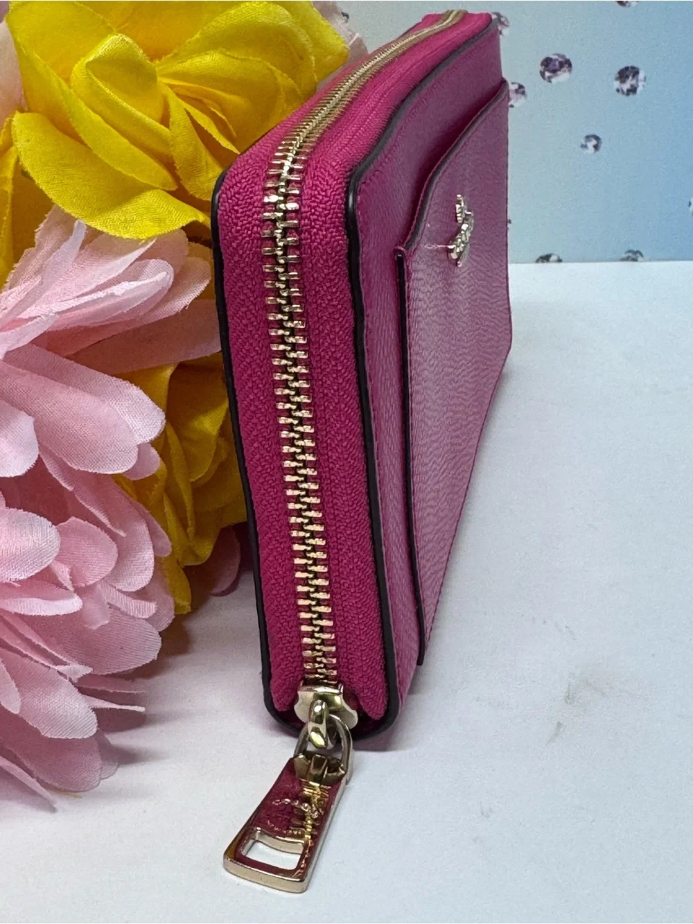 NWOT COACH LONG ZIP WALLET
